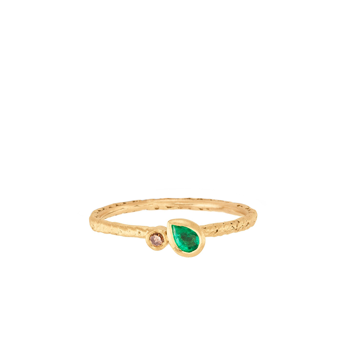 Catkin Off-Set Emerald Ring – ætla